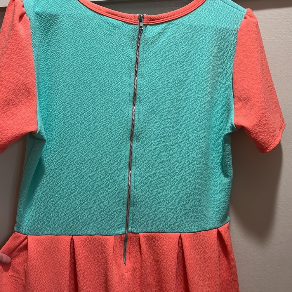 ⭐The Amelia Dress by LuLaRoe⭐ - Picture 9 of 9